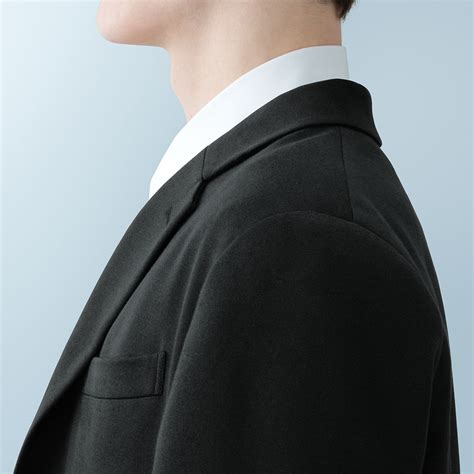 Uniqlo on sale black blazer