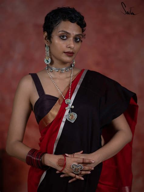 Brown Sleeveless Blouse With Sweetheart Neckline|Nakti|Suta