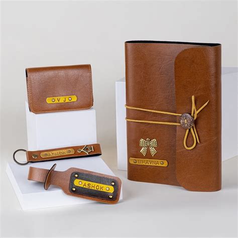 The Signature Box - Personalized Gifts, Leather Bags & Accessories