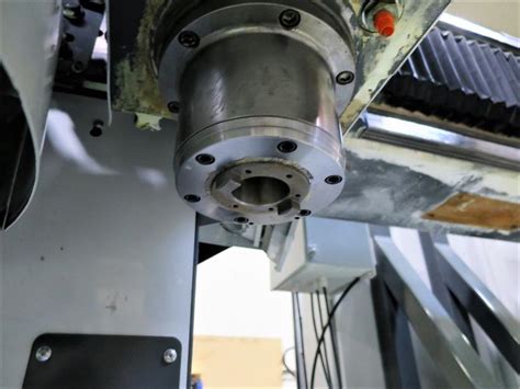 Haas 5-Axis Router 的图像结果