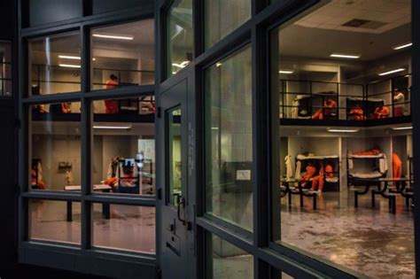 Kankakee ICE detention - Chicago Tribune