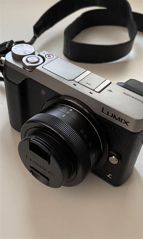 Panasonic Lumix GX85 with kit lens (12-32mm), Photography, Cameras on ...