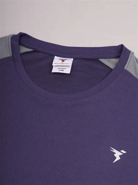 Men Slim Fit Crew Neck T-shirt with Techno Cool+