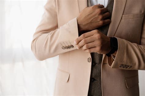 Custom Suits for Men 的图像结果