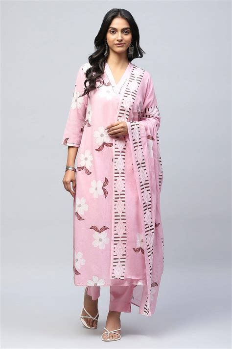 Buy Premium Ethnic Wear for Women Free COD | Qurbat – Qurbat Clothing