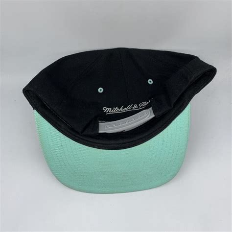 Chicago Bulls Igloo Mitchell & Ness Hat Snapback Cap... - Depop