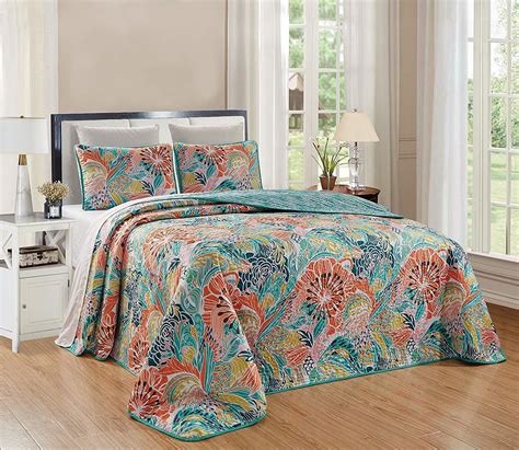 3-Piece Fine Printed Oversize Bohemian Quilt Set - King Size Bed Cover