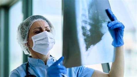 माइलरी ट्यूबरोक्लोसिस के कारण और लक्षण | Miliary Tuberculosis Causes ...