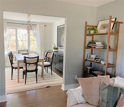 Sherwin Williams Pediment 7634: Paint Color Review