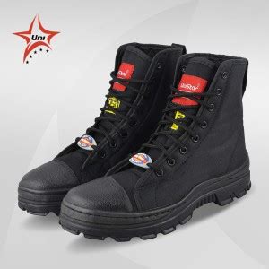 Unistar Hiking & Trekking Boots with Anti-Slip Oil-Resistant Sole ...