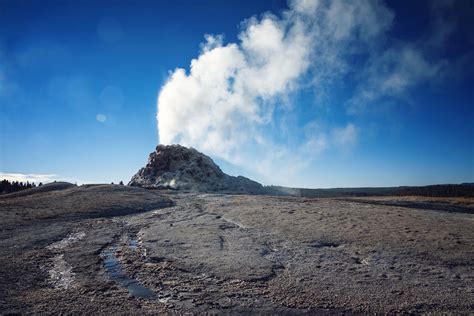 Firehole Lake Drive in Yellowstone National Park — Flying Dawn Marie ...