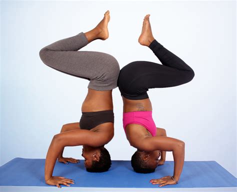 Two person yoga poses - ladegrank