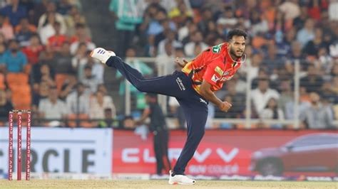 'He was serving water when called by PBKS': Ashwin says not Shreyas ...