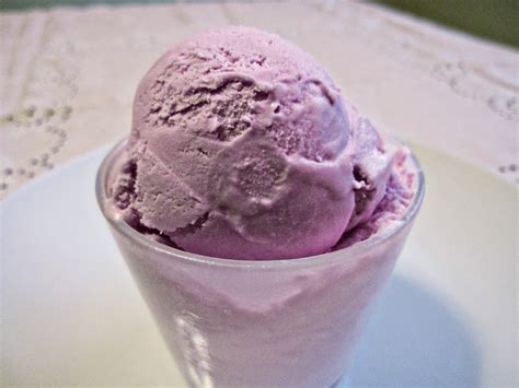Taro Ice Cream: The 10 Minutes Recipe - LahangaHouse