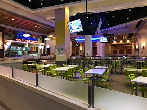 Mandalay Bay Food Court: Restaurants & Hours