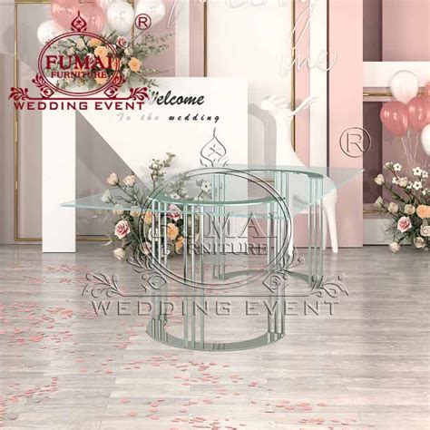 Glass Table 的图像结果