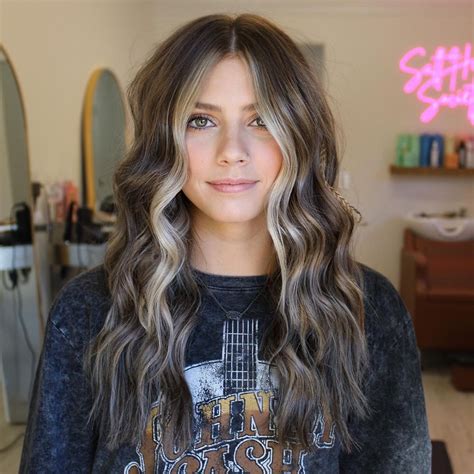 Soft money piece highlights | Brown hair looks, Hair makeover, Brown ...