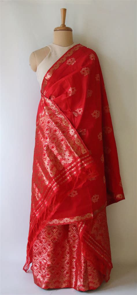 Red Handloom Mulberry Silk Mekhla Chador Set – korobidesign