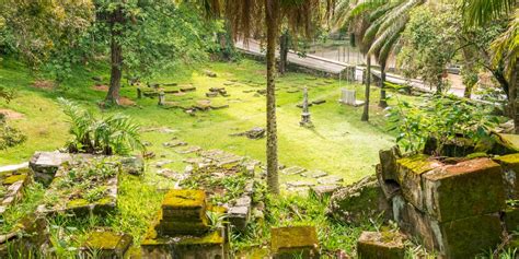 Victoria, the Capital of the Seychelles | Travel Info, Sights ...