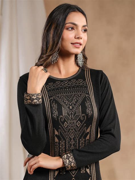 Warm Black Acrylic Geometric Motif Printed Kurta Set With Jacquard Kni