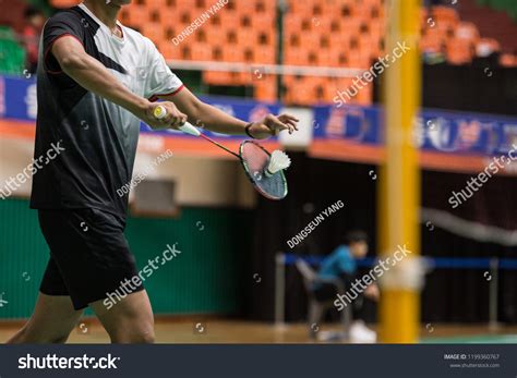 Play Badminton 的图像结果