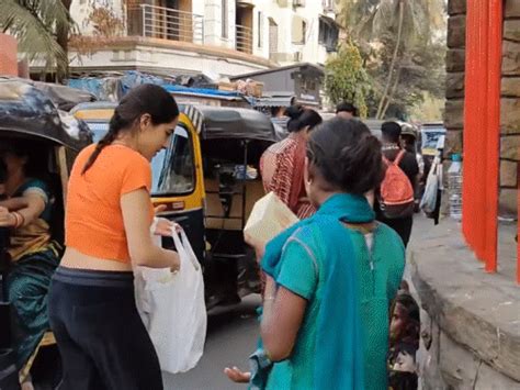 Sara was seen giving food to the poor