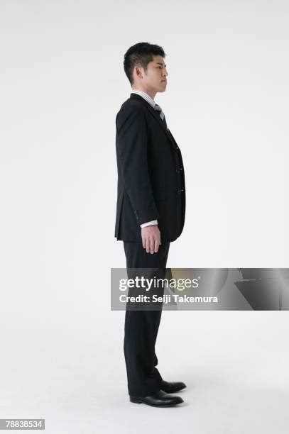 Man in Business Suit Side View 的图像结果