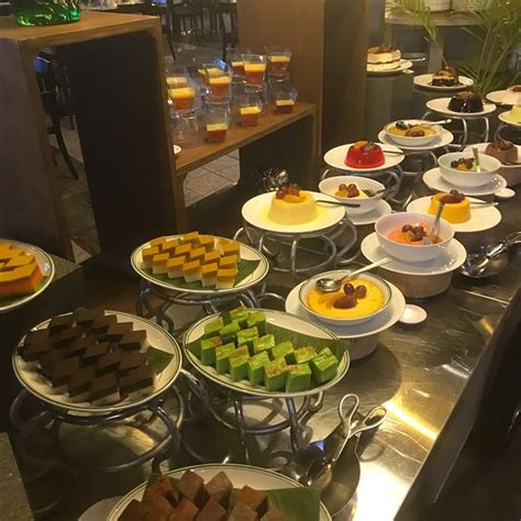 RAJAWALI COFFEE HOUSE, Genting Highlands - Restaurant Reviews & Photos ...