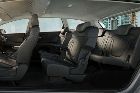 Harga OTR Hyundai Stargazer 2023 Prime IVT, Review dan Speks Bulan ...