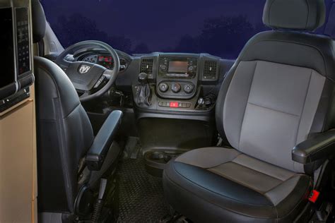 Off-Grid Van 的图像结果