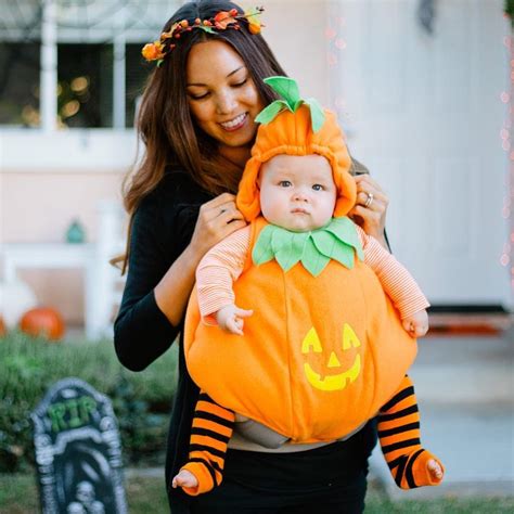 If you're a baby-wearing parent, let these baby-wearing Halloween ...