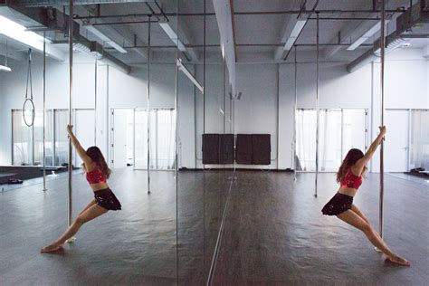 PHOTOS: An Inside Look at San Francisco's Pole Dancing Scene | KQED