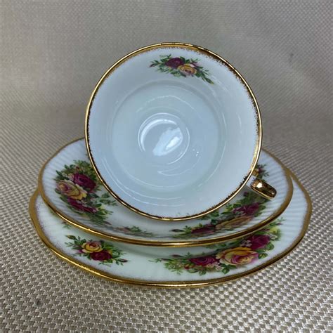Elizabethan Staffordshire Teacup & Saucer set "English Garden", Hand ...