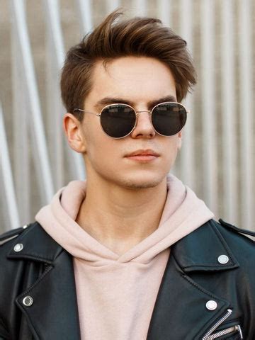 Why do men wear sunglasses? – Italian Vega™