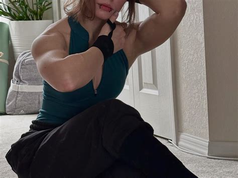 Lissy || Mewnii (@mewnii) • Instagram photos and videos