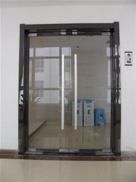 玻璃门安装方法 玻璃门图示