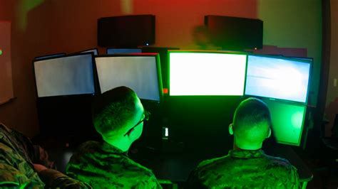 网络战争 的图像结果