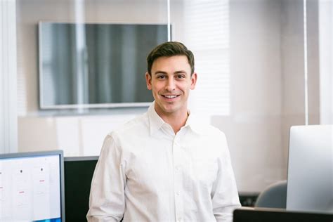 Office Portrait Example 的图像结果