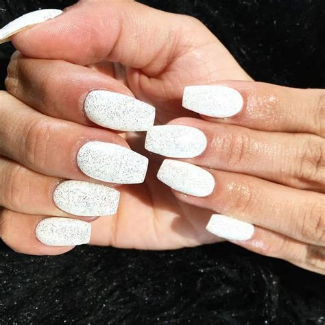 80 Striking White Nail Designs for 2021 - NailDesignCode