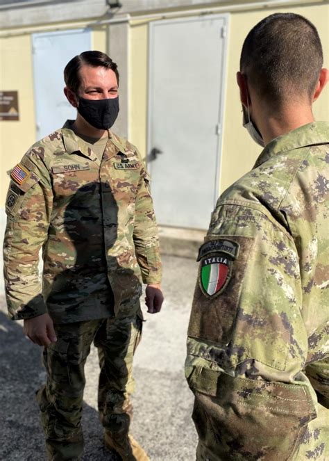Elite Italian army units train on Army virtual trainers in Vicenza ...