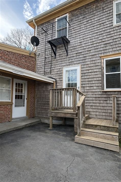 24 Sycamore St Unit 1E, New Bedford, MA 02740 | Homes.com