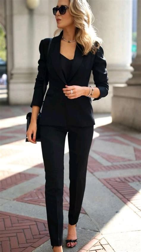 Business Wear 的图像结果