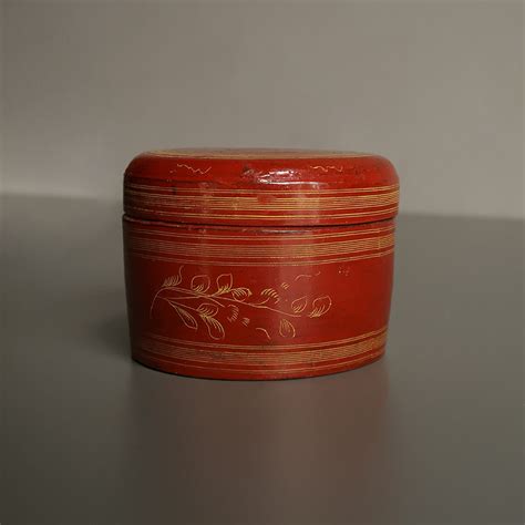 Burmese Lacquer Betel Box 05 – Artisera