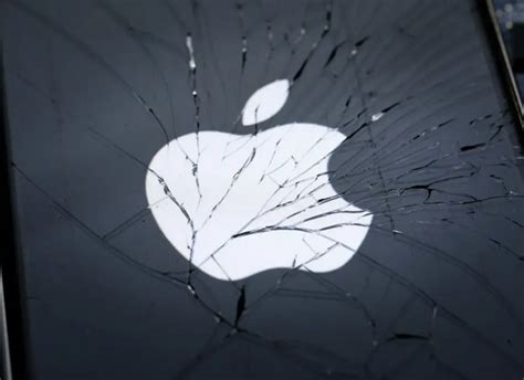 苹果女员工再指控公司存在问题 曾因投诉性别歧视遭强制休假_手机新浪网