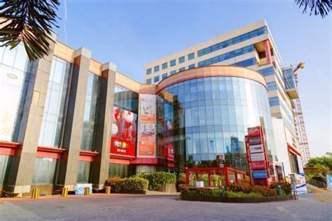 Express Avenue Mall Chennai - Shops, Restaurants, Play Zone