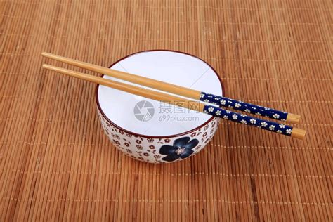 中式碗筷高清图片下载-正版图片503090760-摄图网