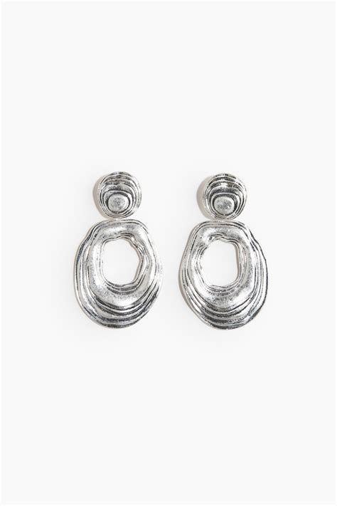 Fluted pendant earrings - Silver-coloured - Ladies | H&M IN