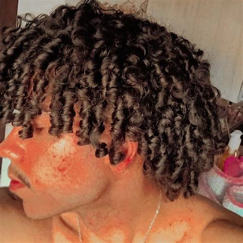 Cabeludin 💞 | Hairstyles haircuts, Curly hair men, Hair cuts