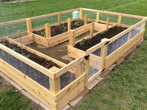 Enclosed Vegetable Garden With Raised Beds Pictures