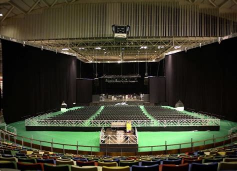 Montaje escenario Coliseum A Coruña